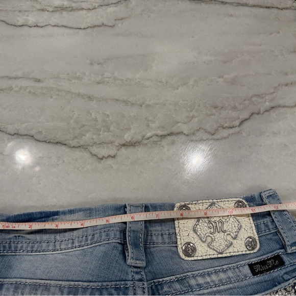 Miss Me NWOT Denim Shorts Never Worn Rhinestones - Picture 6 of 14